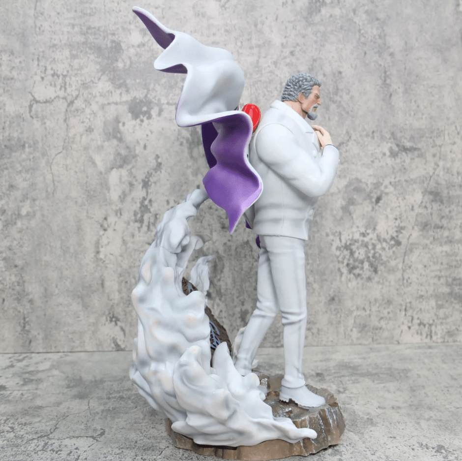 One Piece Garp Figure